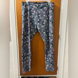 LuLaRoe Disney Minnie Leggings with Pink & White Floral Polka Dot Print